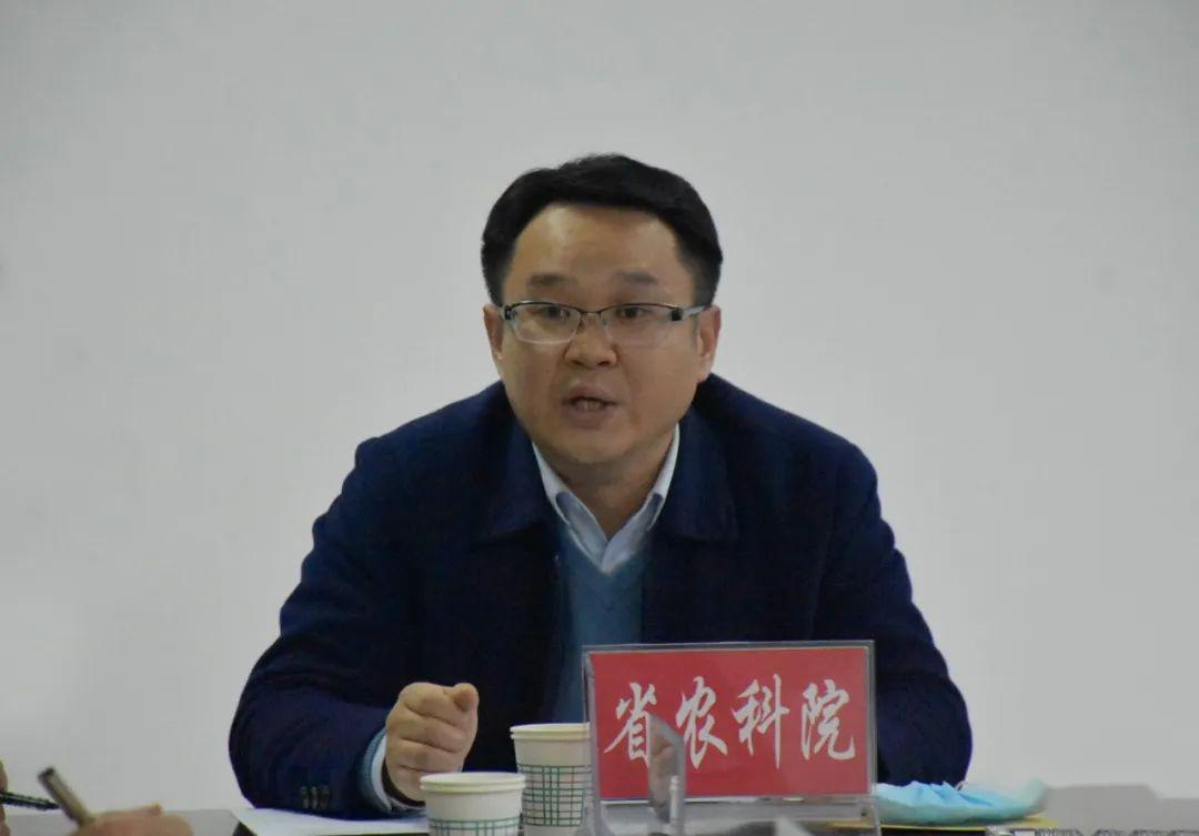 微石楼省委农办主任省农业农村厅厅长鞠振一行来我县调研红枣高产优质