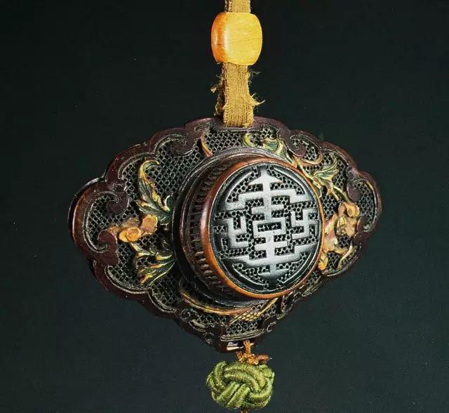 最新消息佩戴香囊作为未来长期防疫方案