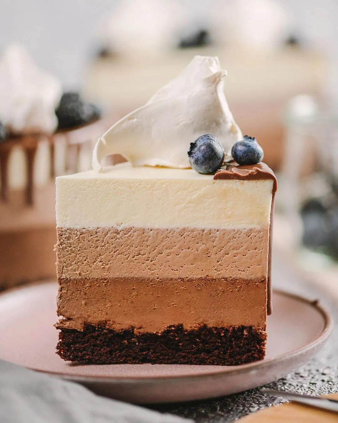 朋友圈转疯了的女甜品师可以靠脸蛋吃饭她却用甜点艺术