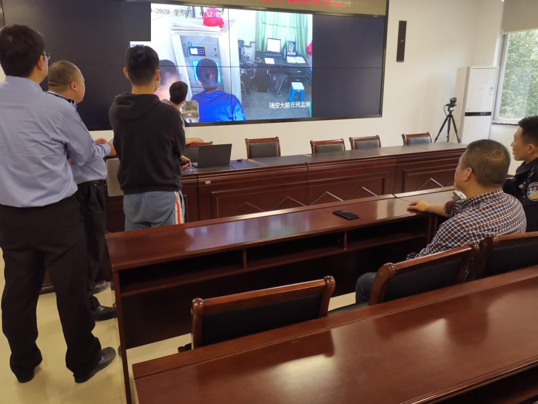 据悉,这是温州地区查获的首起涉气重点排污单位篡改在线监控数据污染