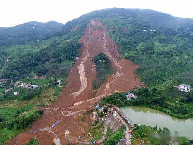 应急科普什么是地质灾害应如何应急避险
