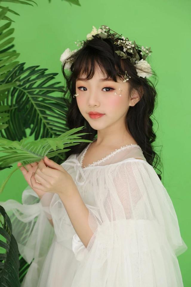 第003期超级童模平面摄影周展第004期开始报名