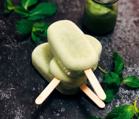 夏天到了奶油薄荷雪糕一口一激灵的雪糕