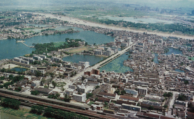 翻开这些珍藏的老照片看看你熟悉的贵港东湖公园