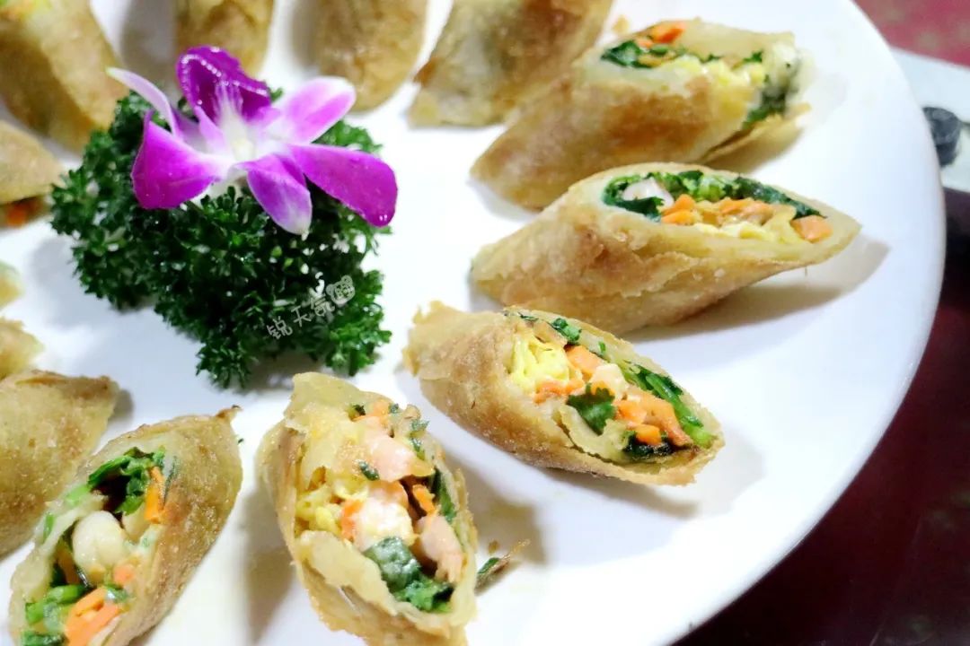 手工海鲜卷,也是保留节目了,经常点的菜.