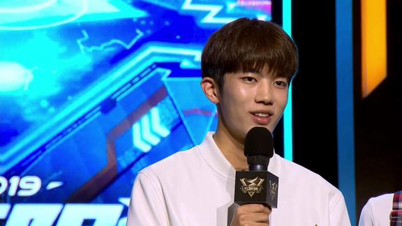 赛后采访qg凉薄与队友合作比较默契