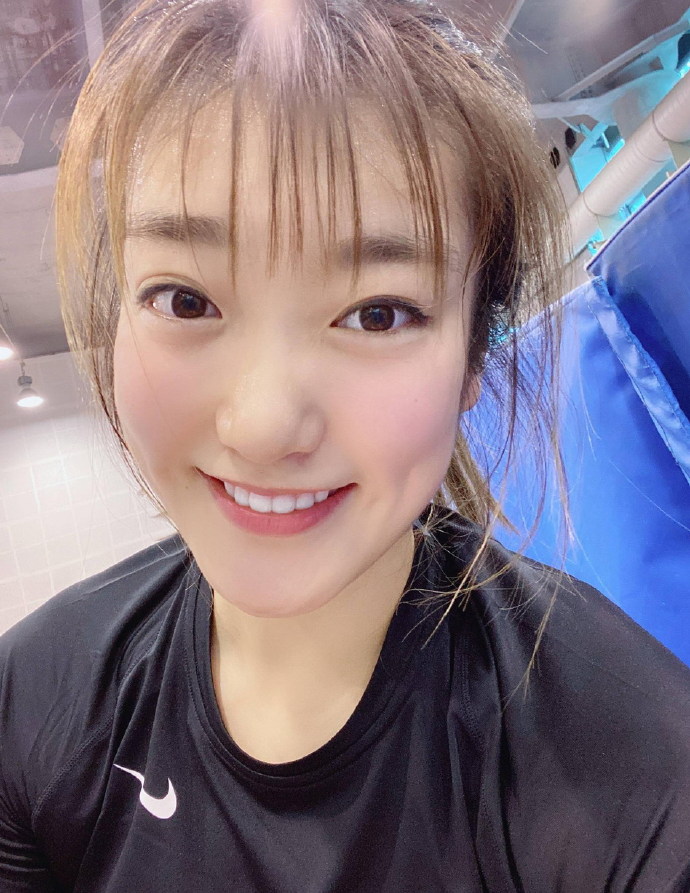 原创2020年奥运会延期,中国女篮备战不放松,颜值担当李梦发布训练照