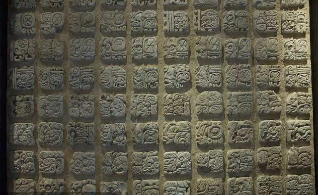 采用三维设计的玛雅文字,是玛雅文明先进的体现吗?