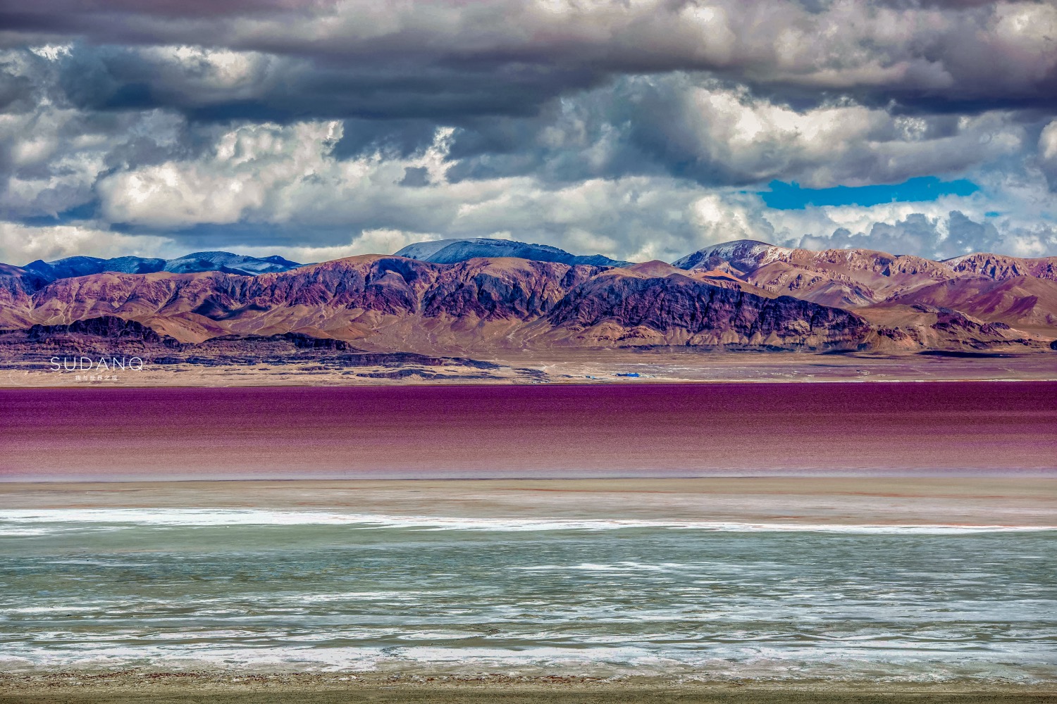 原创羌塘无人区的罕见风光扎布耶茶卡西藏唯一的粉红色湖泊