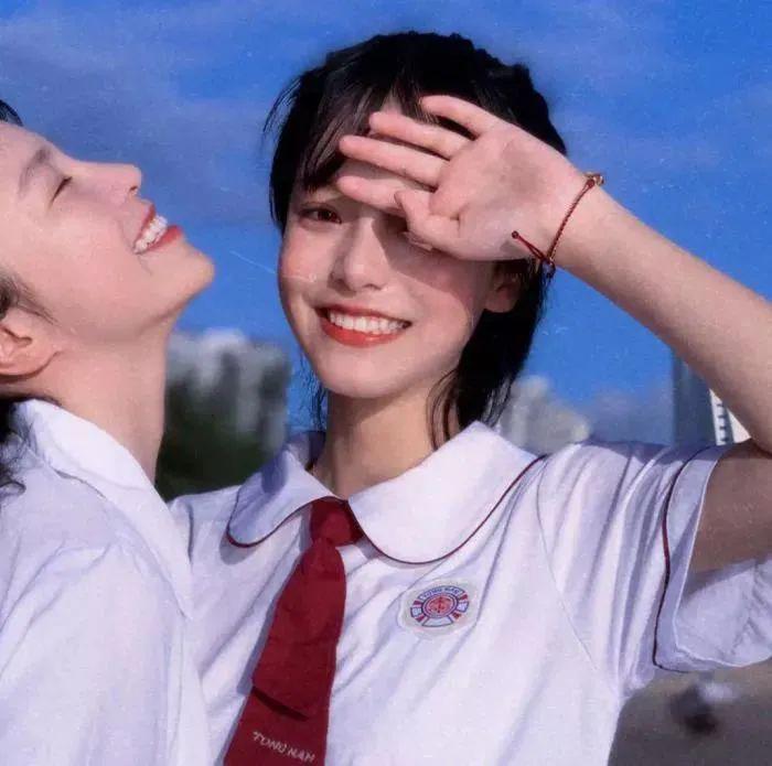 抖音最火闺蜜头像双人ins超火的闺蜜头像一对