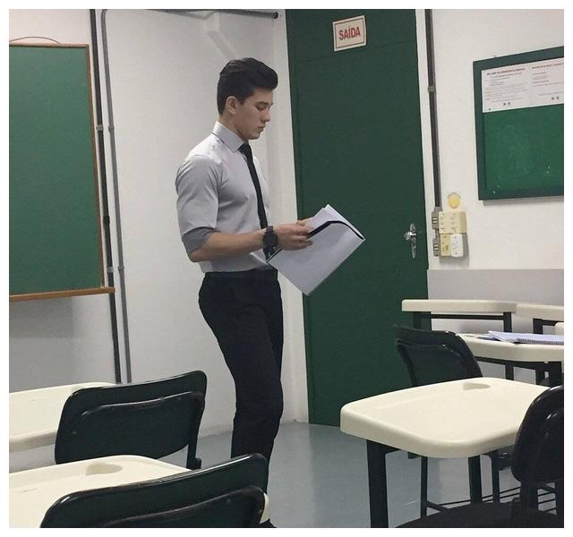 集帅气,霸道,热情于一身的世界先生,是个"女儿奴"?_matheus