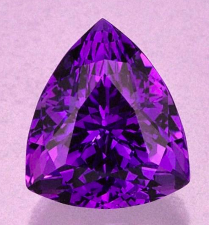 "坦桑石"的名字因此而得.