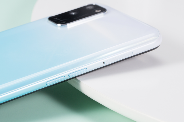 oppo a52星耀白图赏,售价1599!给爸妈换机首选_搜狐汽车_搜狐网