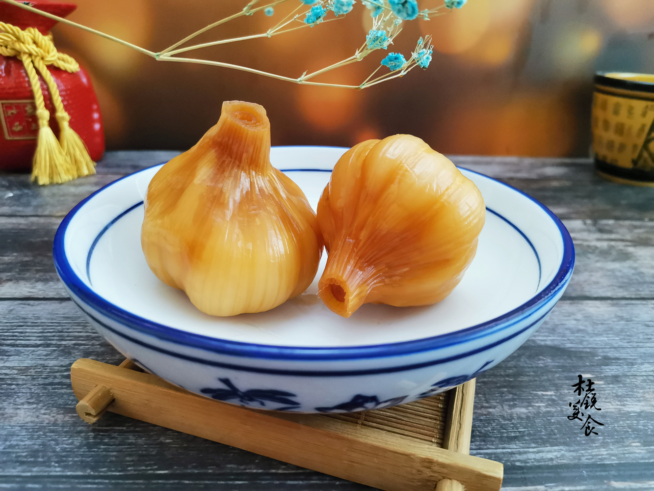 鲜蒜季,不容错过的小菜,30多年酱菜方,助力腌出美味酱蒜_大蒜