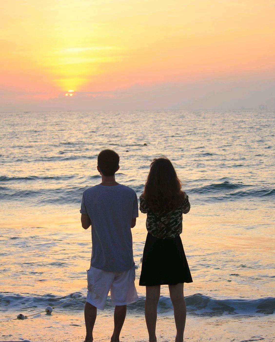 原创爱情必须有物质做后盾金钱是爱情的基础你赞成这一观点吗