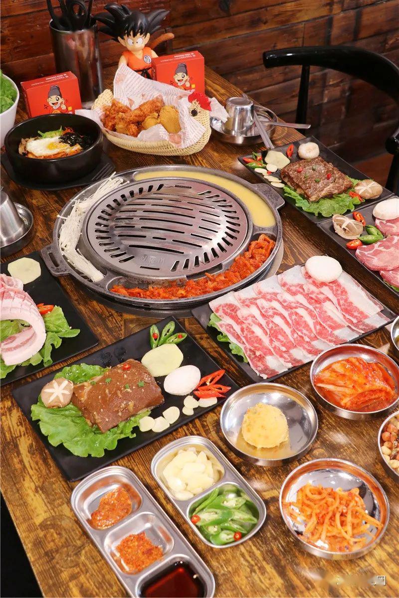 6.5折!在漳州市区吃韩式烤肉大餐!明星烤肉登场!吃到很激动!吃一整桌!