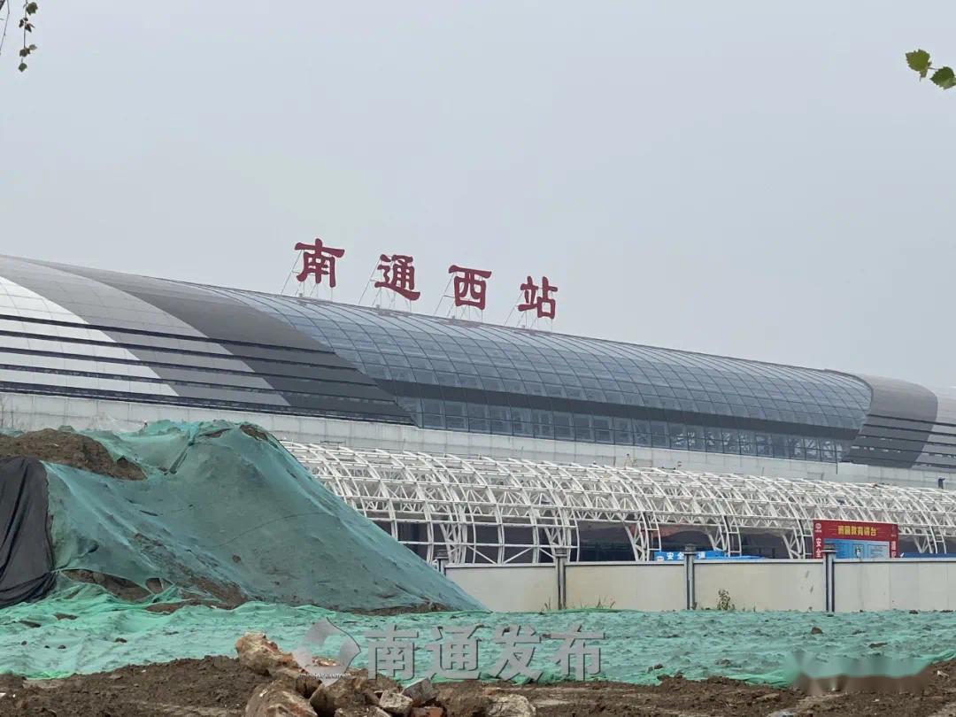 常熟市,太仓市和上海市嘉定区,江苏省昆山市,引入安亭西站,经既有京沪