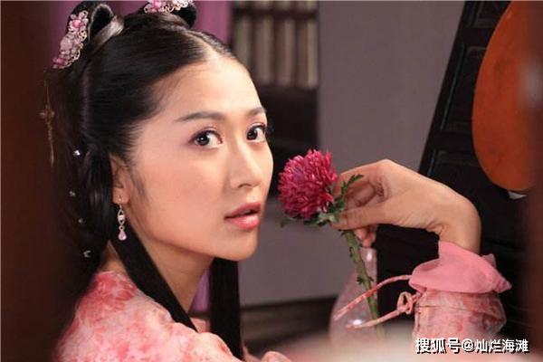 巾帼不让须眉的绝世美女:箭射花荣力斩扈三娘,歼灭梁山十一将_陈丽卿