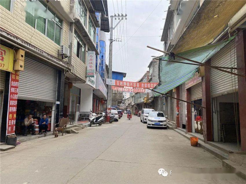 盐亭县安家镇的谭先生在镇上做饲料生意,由于客户买东西大多以微信