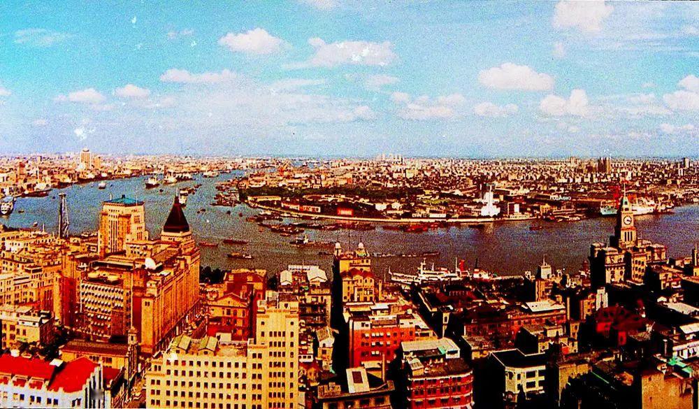 中共上海市委党校理论创新工程首席专家 胡伟