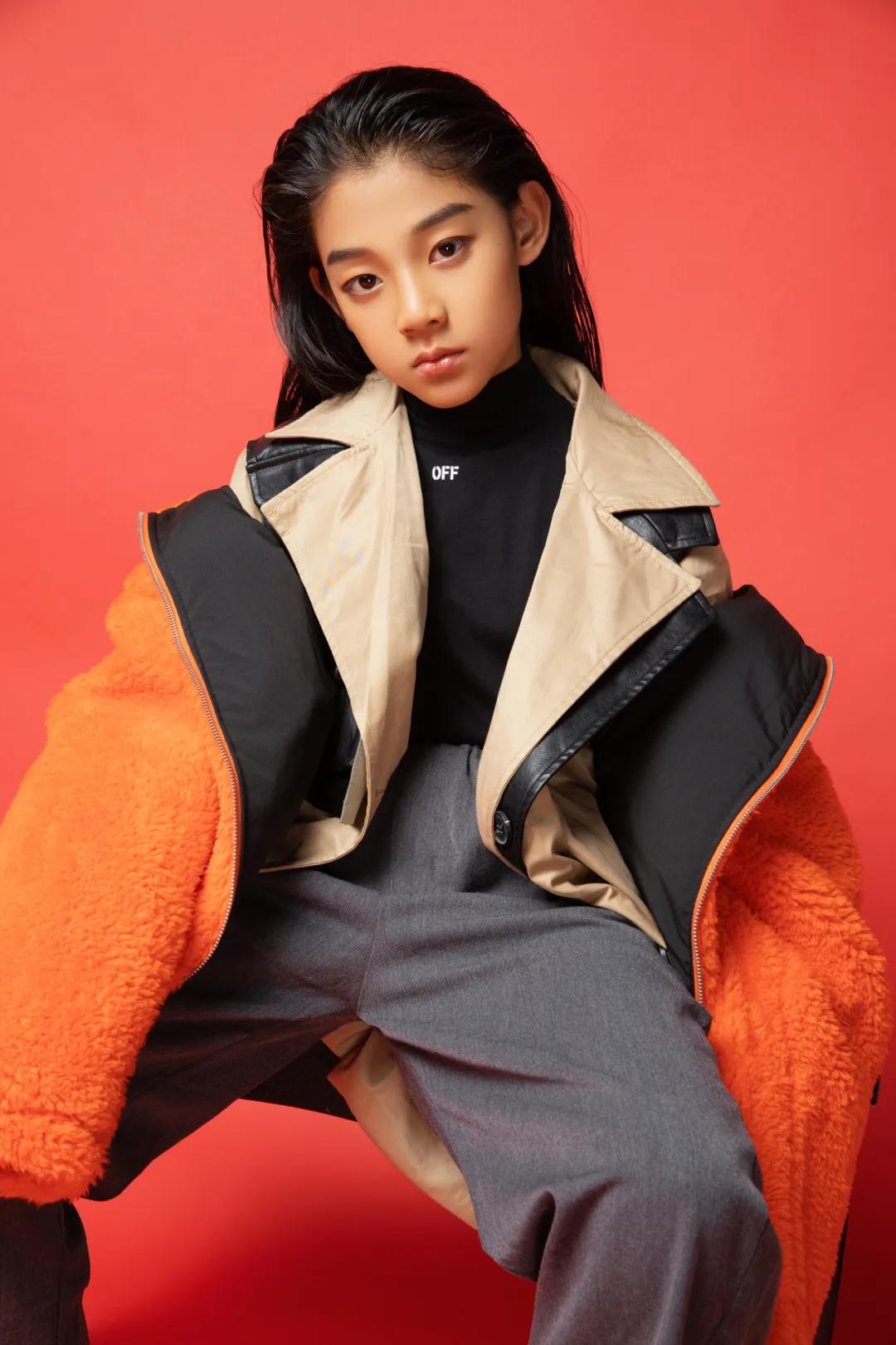 ipa云发布会网红小超模b姐c少0424与你相约直播间