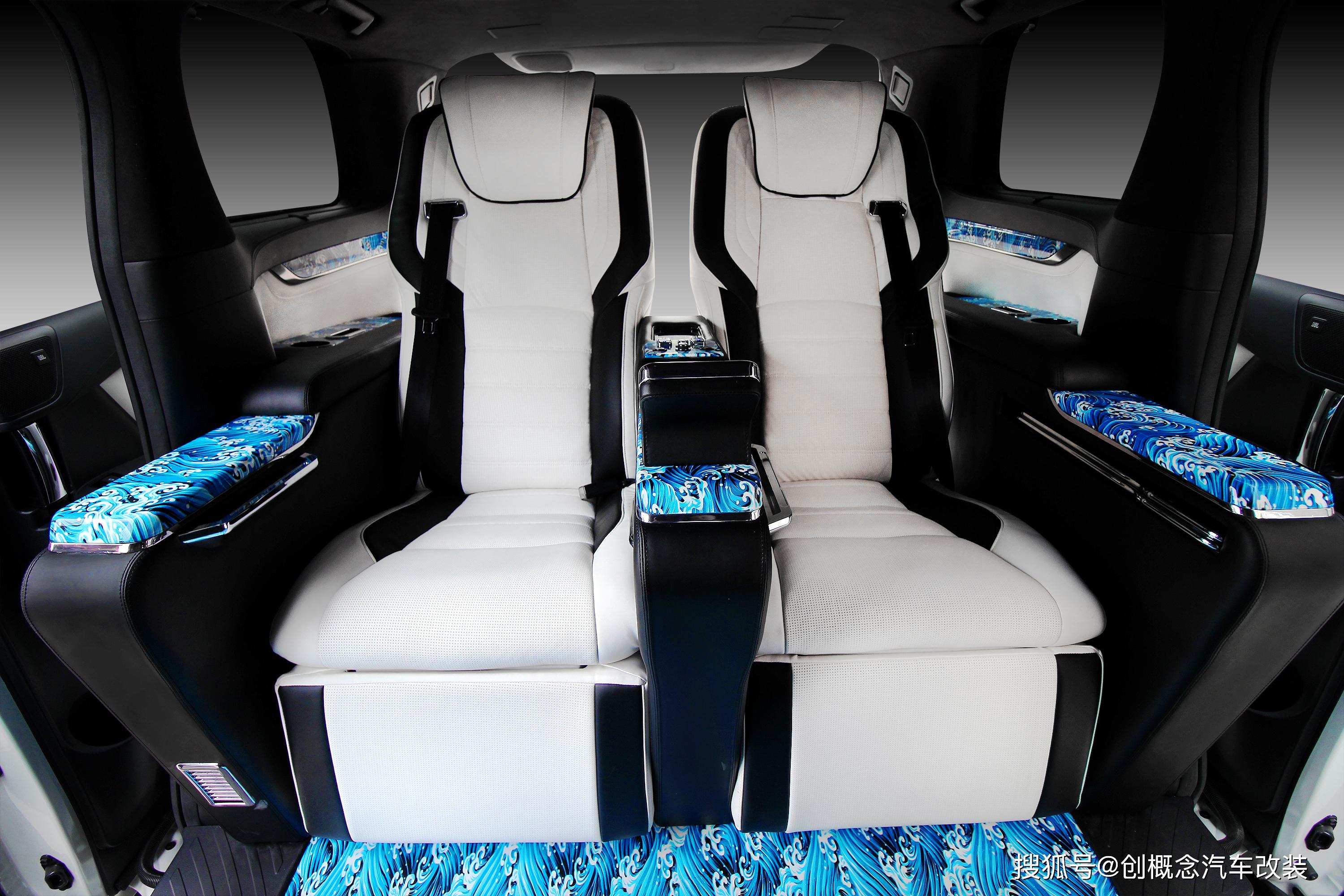 丰田埃尔法内饰改装,颜值够高够气派