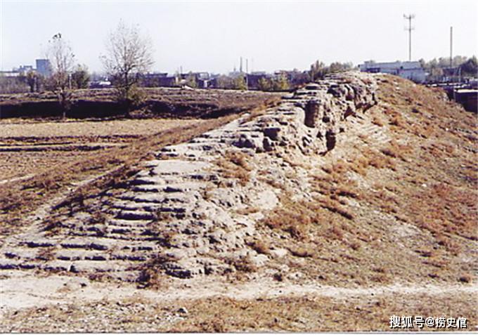 包头汉代麻池古城遗址图片