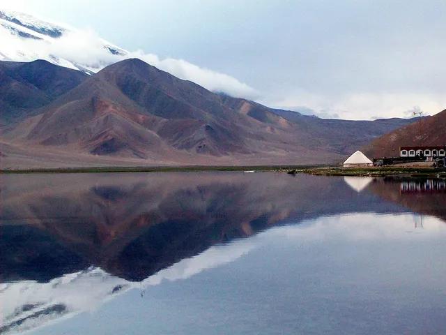 新疆南疆旅游(新疆旅游攻略必去景点)