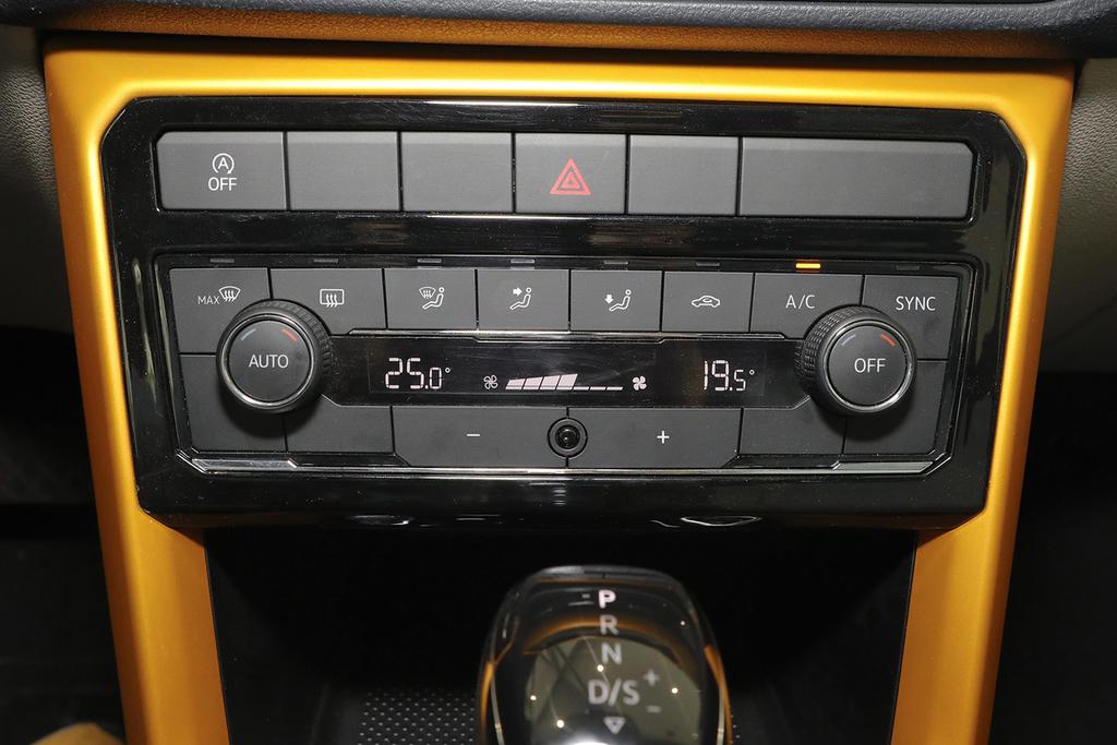 辉昂同款全景天窗潮牌beats音响2019款途铠