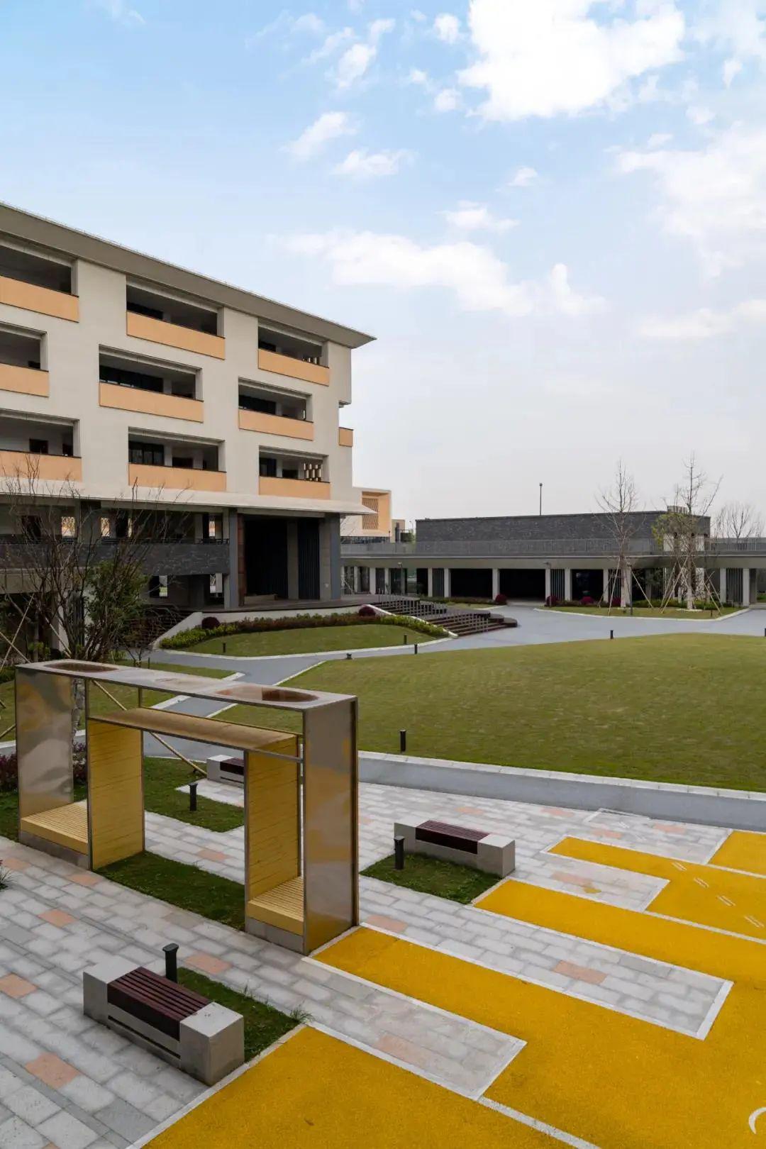 汇聚每一份精彩 成就每一个梦想——临平第一中学南汇校区今年下半年