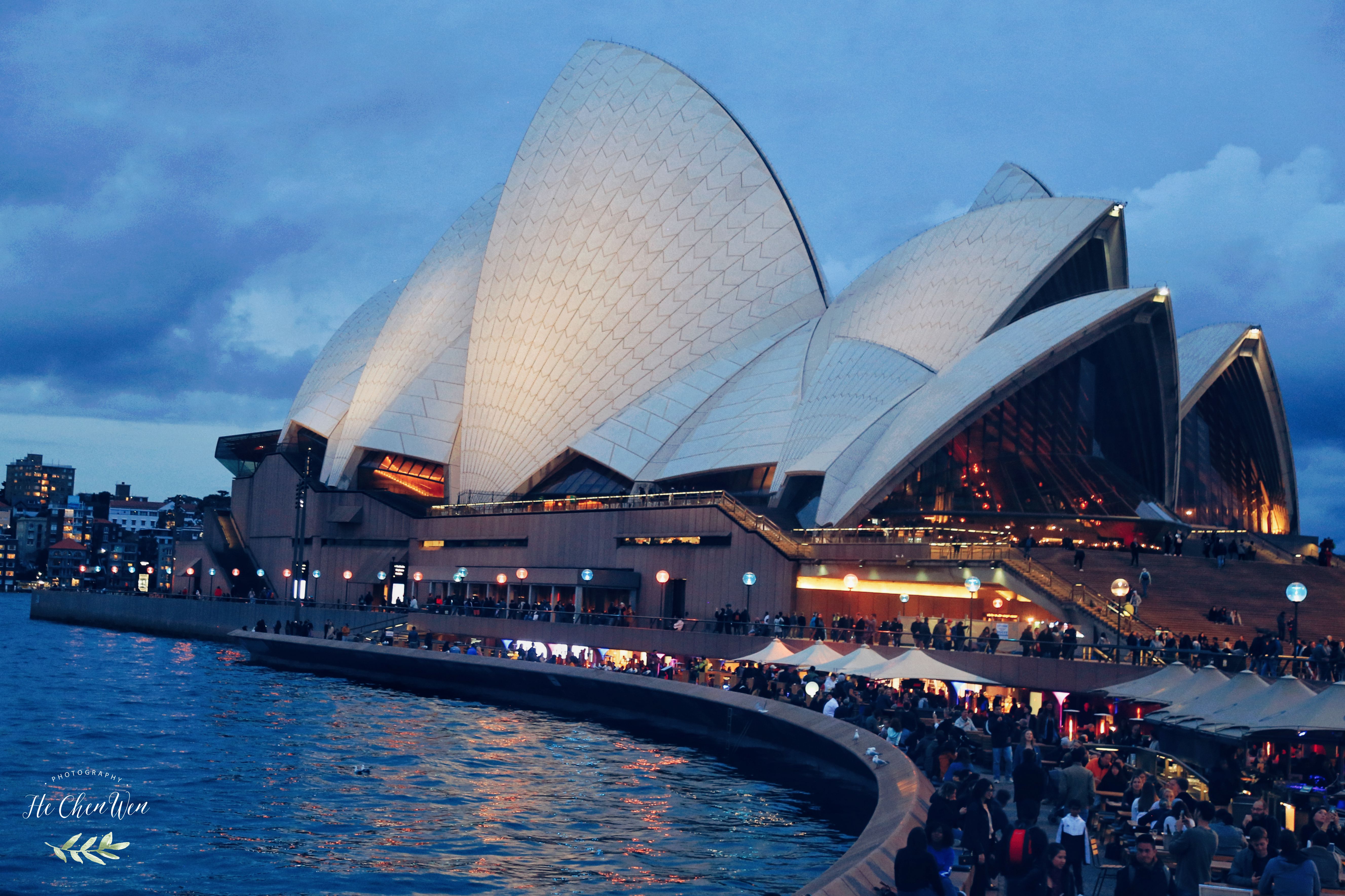 悉尼最著名的地标建筑,犹如白色的帆船,游客抢着来打卡