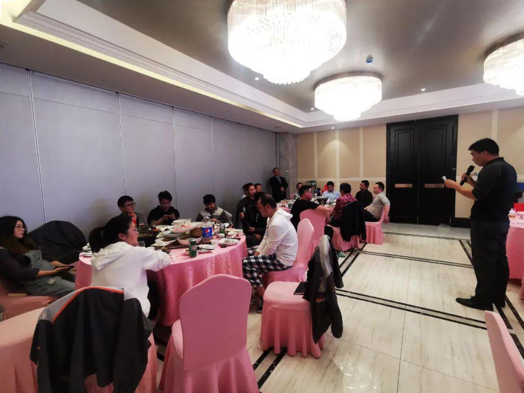 传播思想共赢幸福雄狮机械首次空巴聚会圆满成功