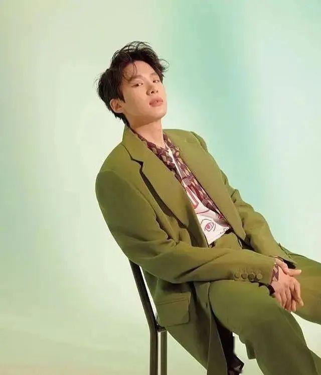 梨泰院class男二金东希私下私服的爽朗魅力