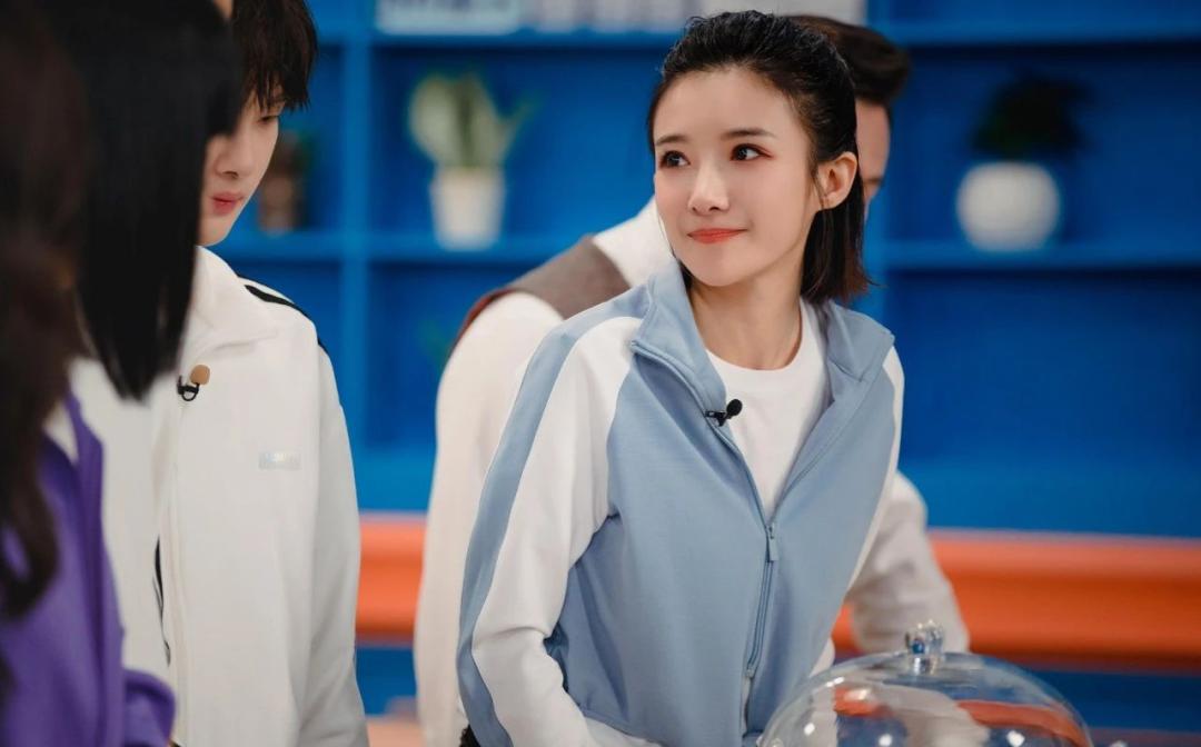 蔡紫加盟湖南卫视?拒绝贴标签,涉水综艺主持