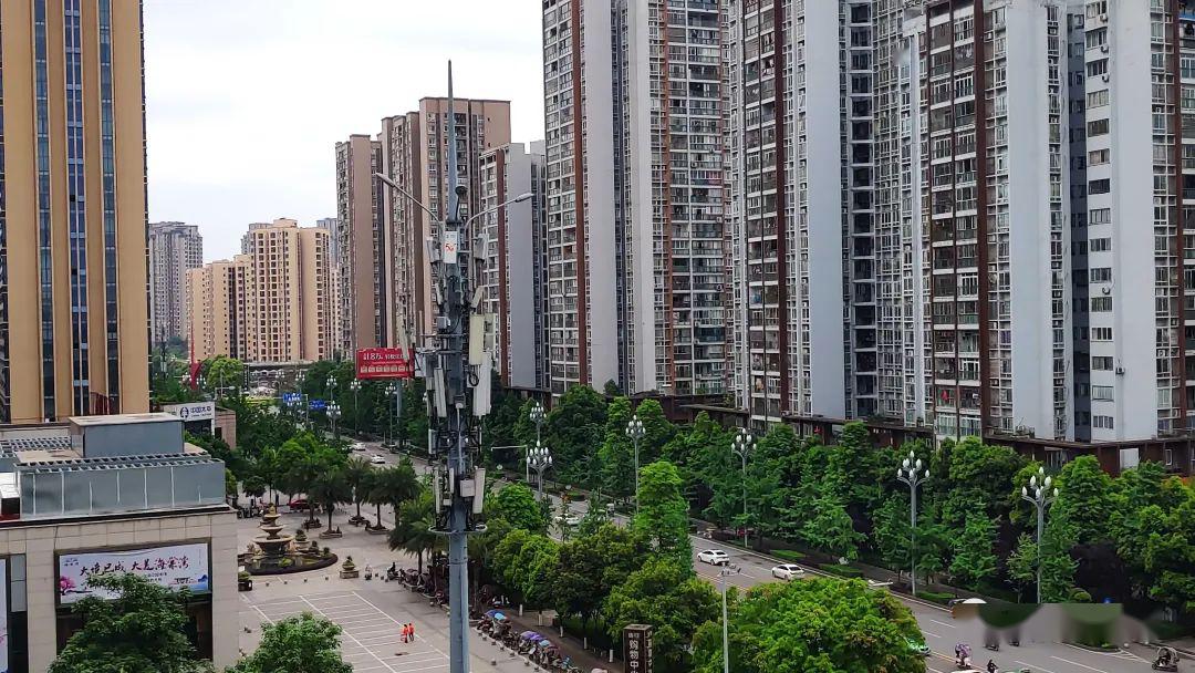 2020年,我区将在荣昌北站,客运车站等重要交通枢纽,莲花广场,人民路