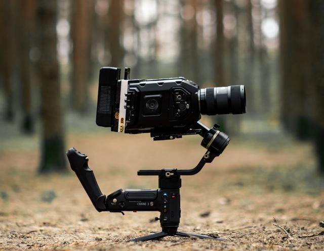 玩专业视频也靠稳定器云鹤3s大杀器来袭什么设备都能轻松扛起