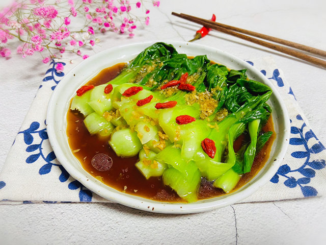 原创蒜蓉小油菜这样做不发黄不发黑清脆爽口营养好吃又下饭