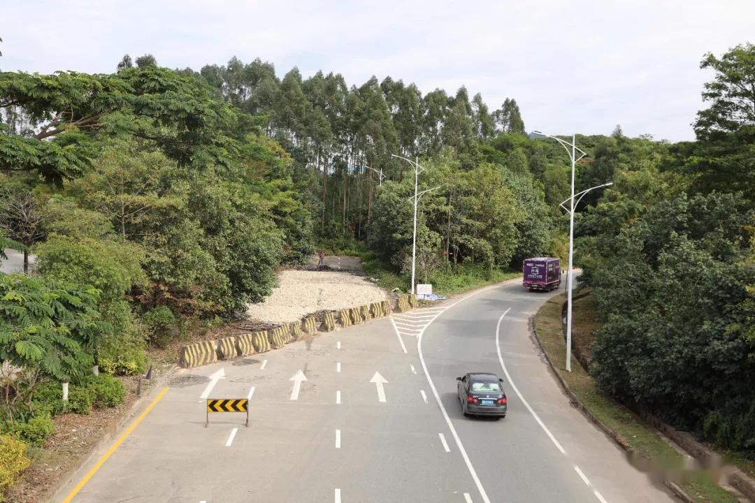 从莞高速谢坑出入口(塘厦互通)至塘厦桥清路连接