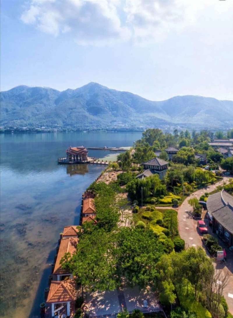 邛海泸山景区暂停开放排查安全隐患!此前西昌山火致19人牺牲