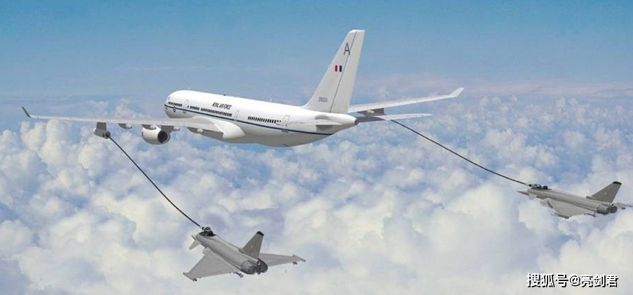 原创看着容易做起来难,空中加油是个技术活,空中作业等级高危