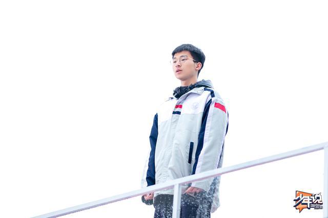 少年说陈铭金句开导内向女孩少女感恩农民父母鼓励获演讲比赛冠军