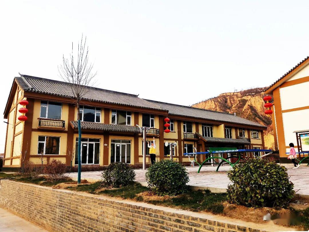 微石楼易地扶贫搬迁开启移民幸福新生活