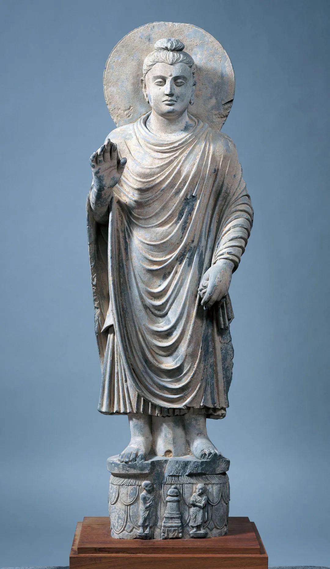 佛陀立像 』由于多种文明长期在犍陀罗地区交汇融合,犍陀罗佛教艺术