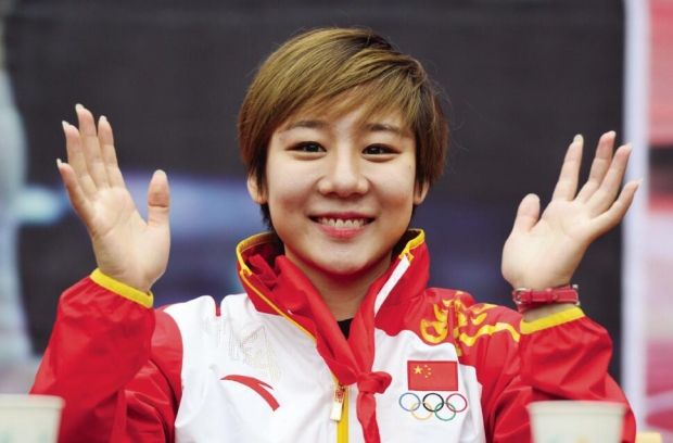 体操奥运冠军邓琳琳:退役成最美学霸,仍在美国求学暂住,很励志