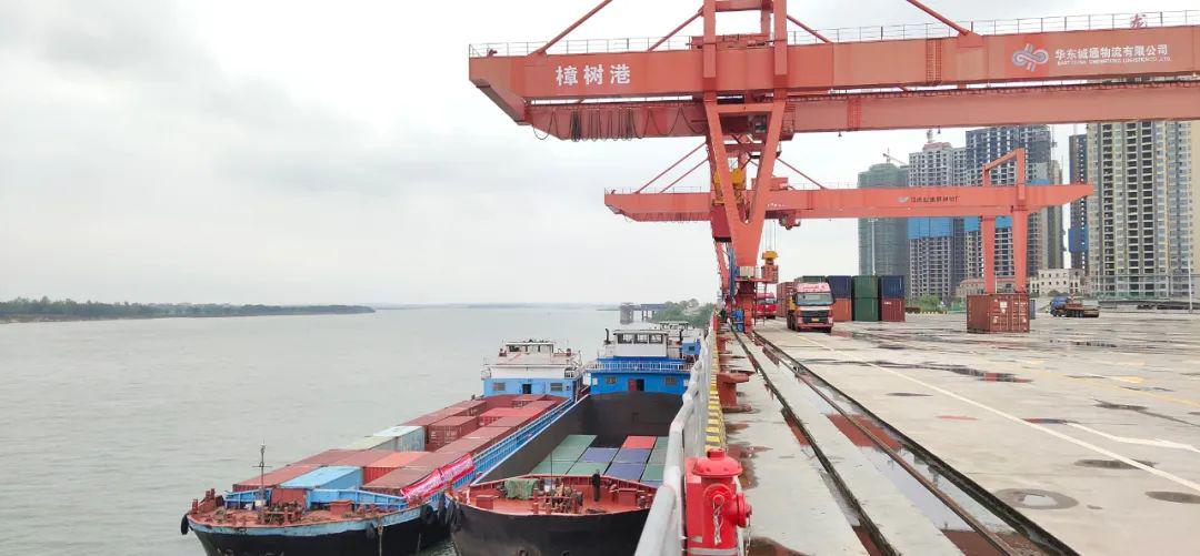 港连赣江 箱通八方_樟树