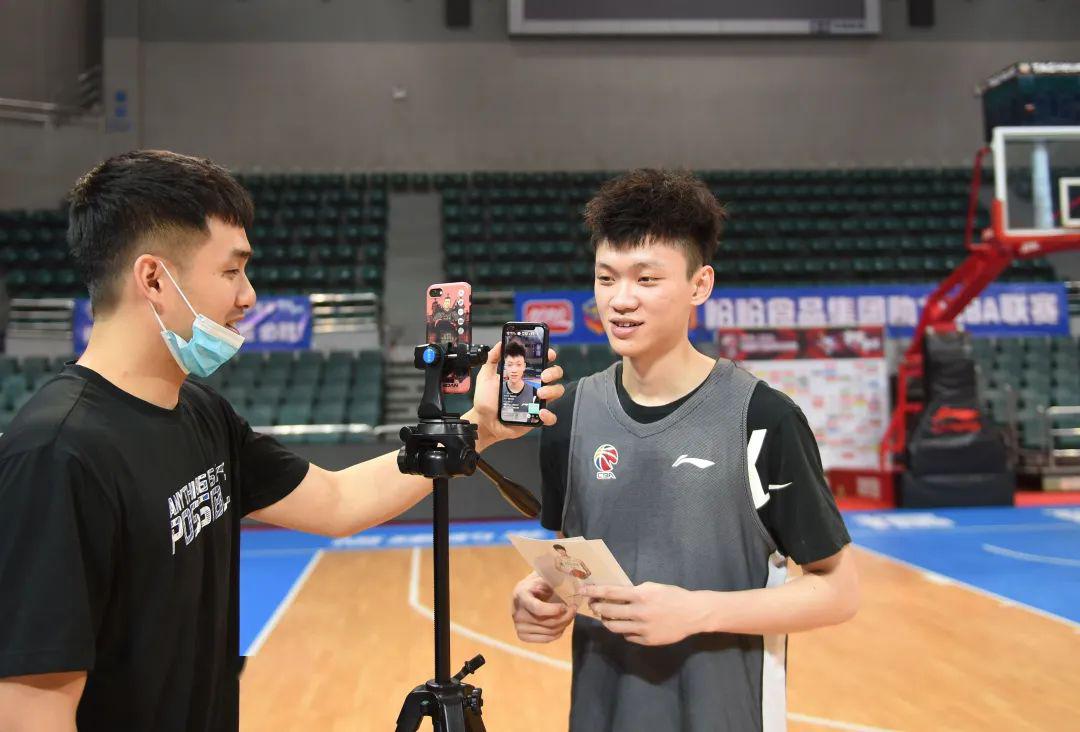 浔兴青训营线上直播第二期主播徐铭智开放式教学受捧