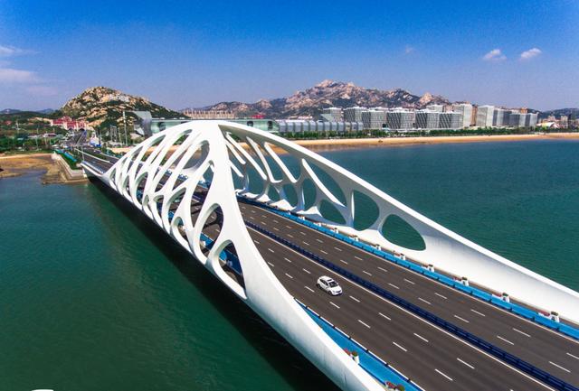 地址:青岛市黄岛区星海湾路8中国石油大学"冰糖炖雪梨,石大我爱你!