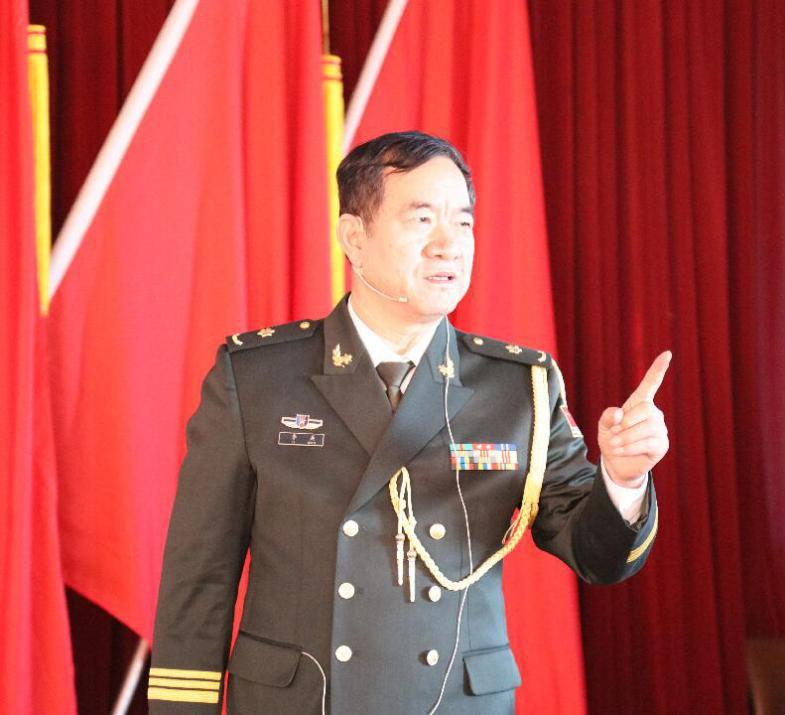 师资介绍他,就是中国人民解放军国防大学李兵教授他,血性荣光心中藏