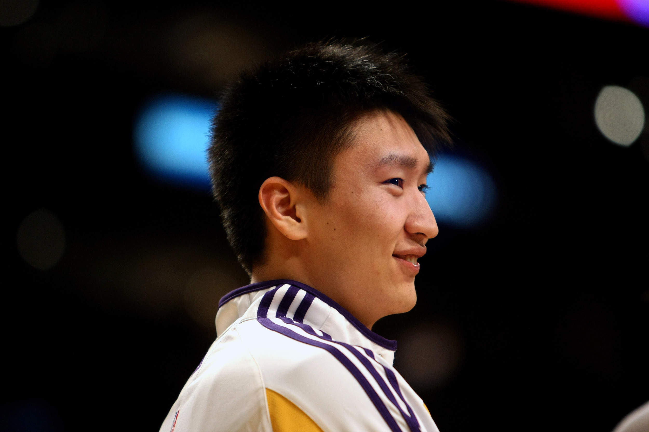 但时至今日他仍是在nba走得最远的中国后卫_孙悦