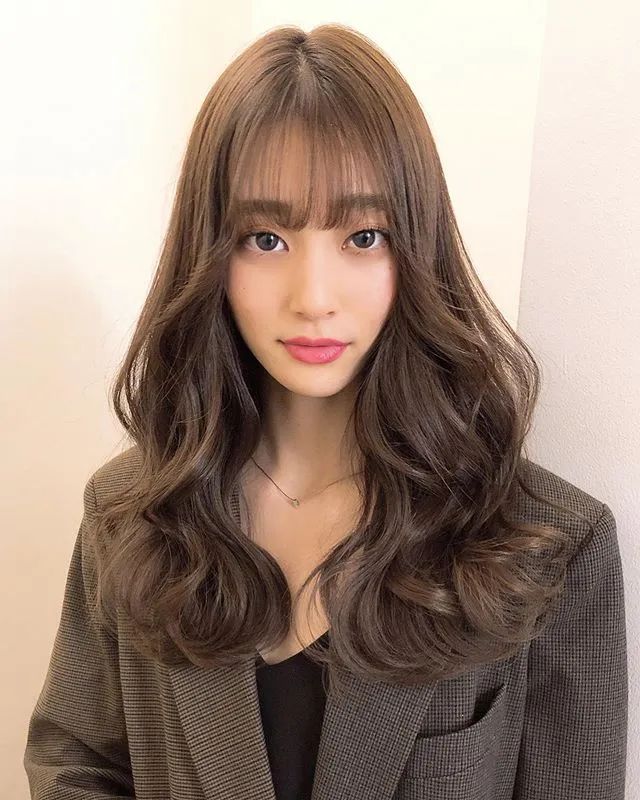 2020年日本女生最爱的5款流行发色推荐!让你的背影杀更美